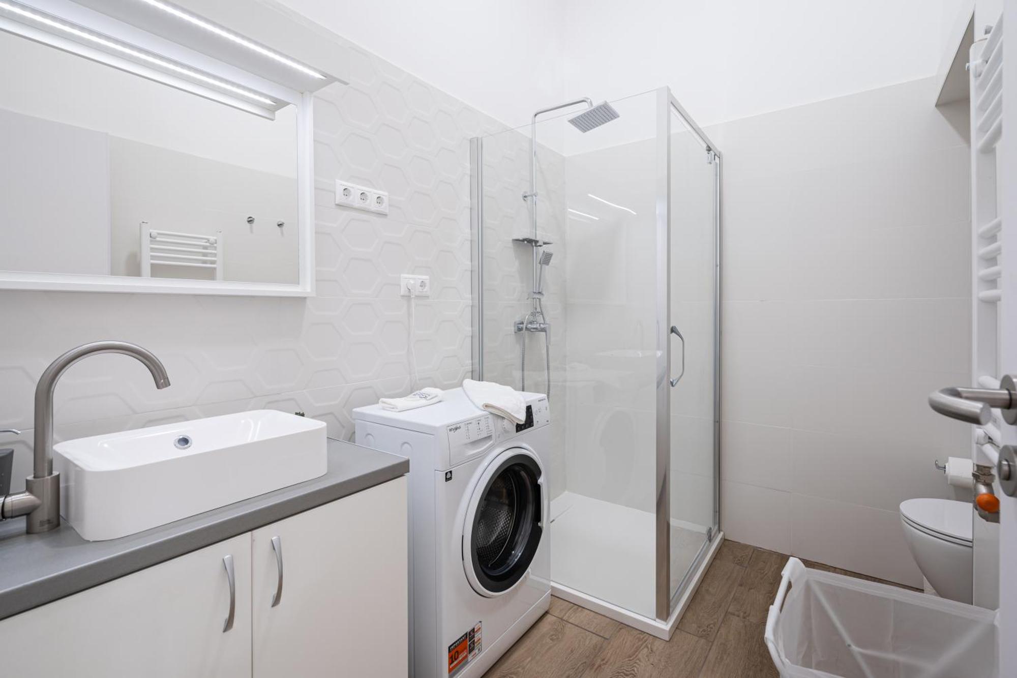 Andrassy Essence Apartment Budapest Exterior photo
