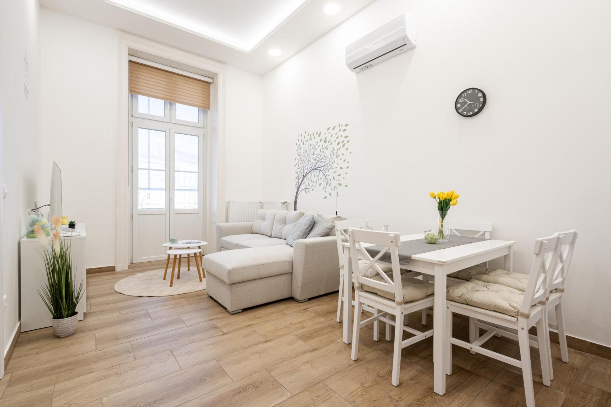 Andrassy Essence Apartment Budapest Exterior photo