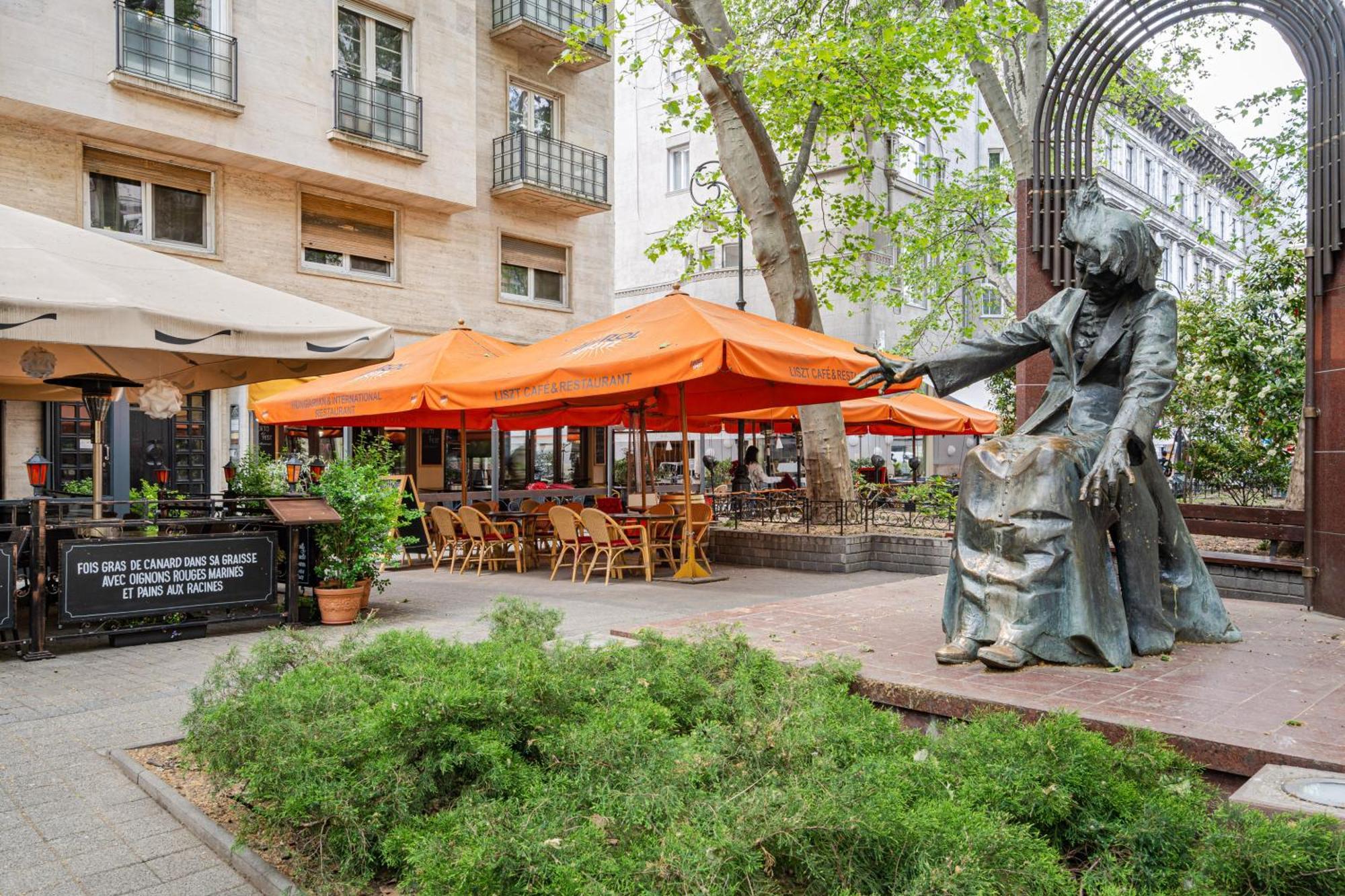 Andrassy Essence Apartment Budapest Exterior photo